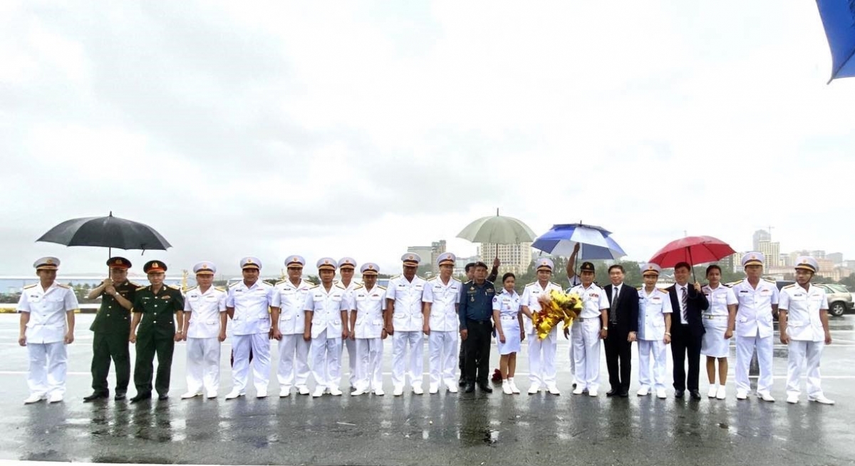 Vietnam and Cambodia hold joint naval patrol in historical waters